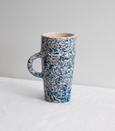 Jarra Tanit Granito Azul – Colección Granito Marrakech